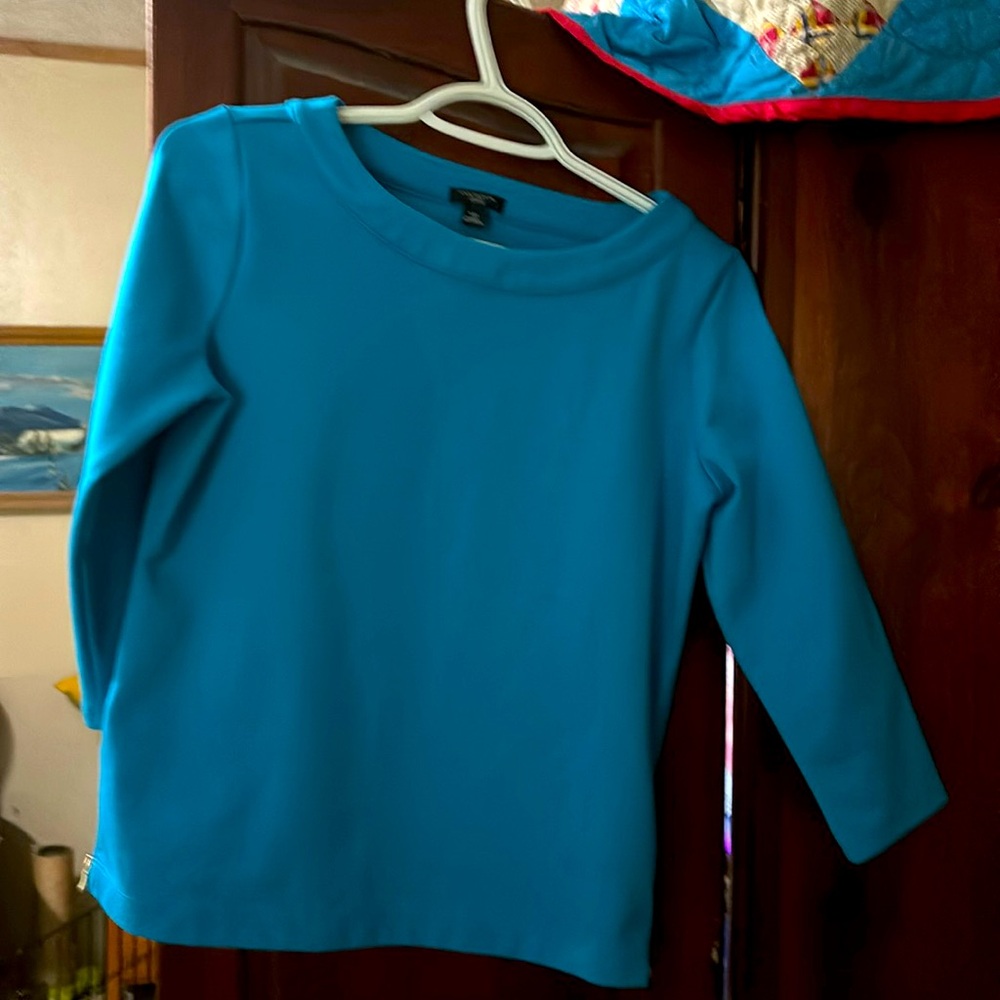 Turquoise top
